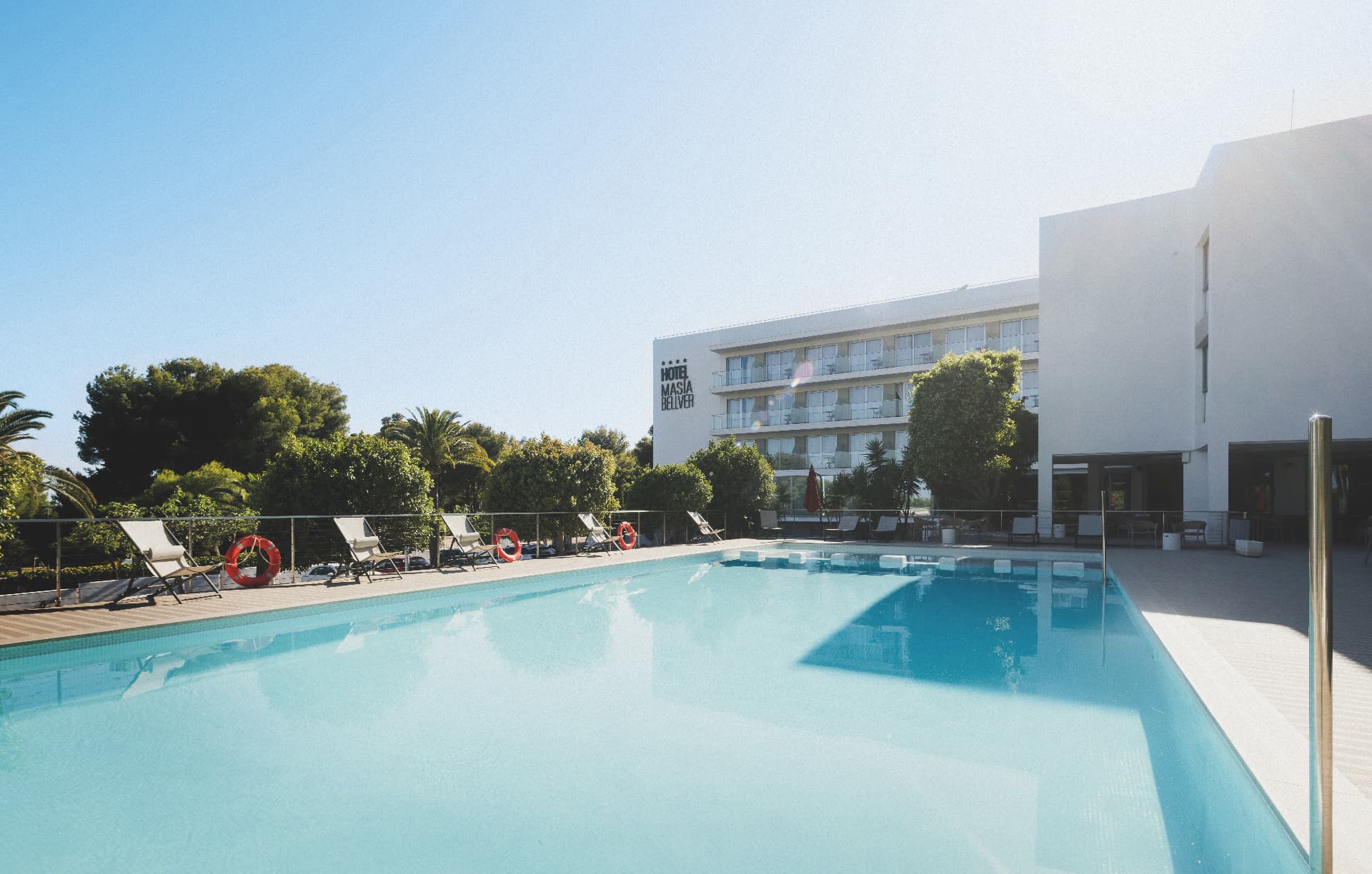 Piscina exterior del Hotel Masía Bellver en Bellver Blue Tech Zone, Oropesa del Mar